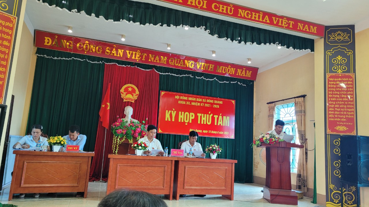 HĐND XÃ ĐÔNG QUANG TỔ CHỨC KỲ HỌP THỨ TÁM HĐND XÃ KHOÁ XX